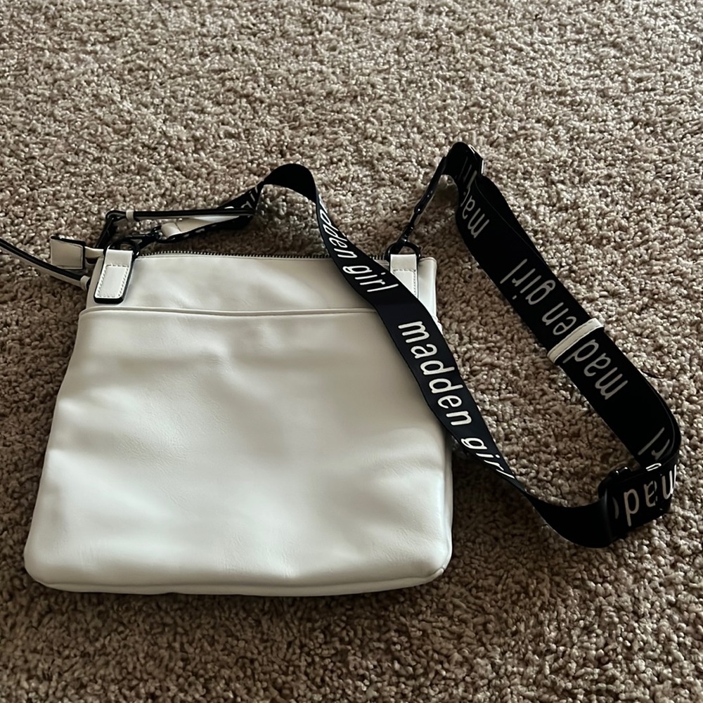 Madden Girl purse. New.